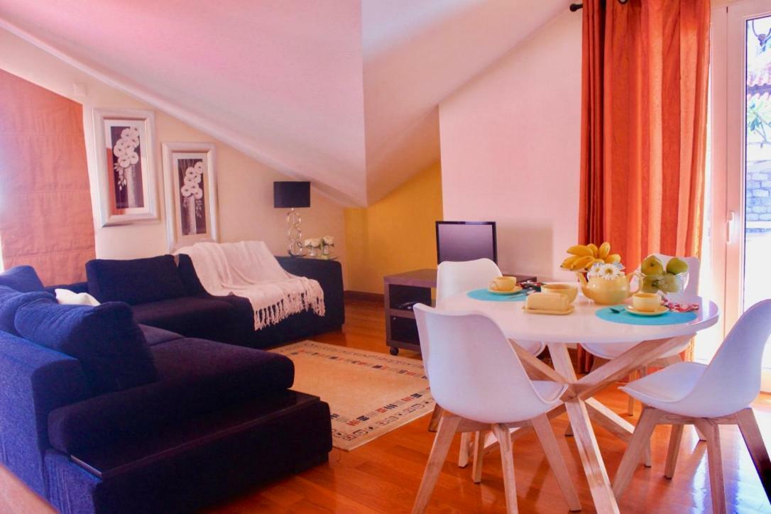Pink House Appartement Ponta do Sol  Buitenkant foto